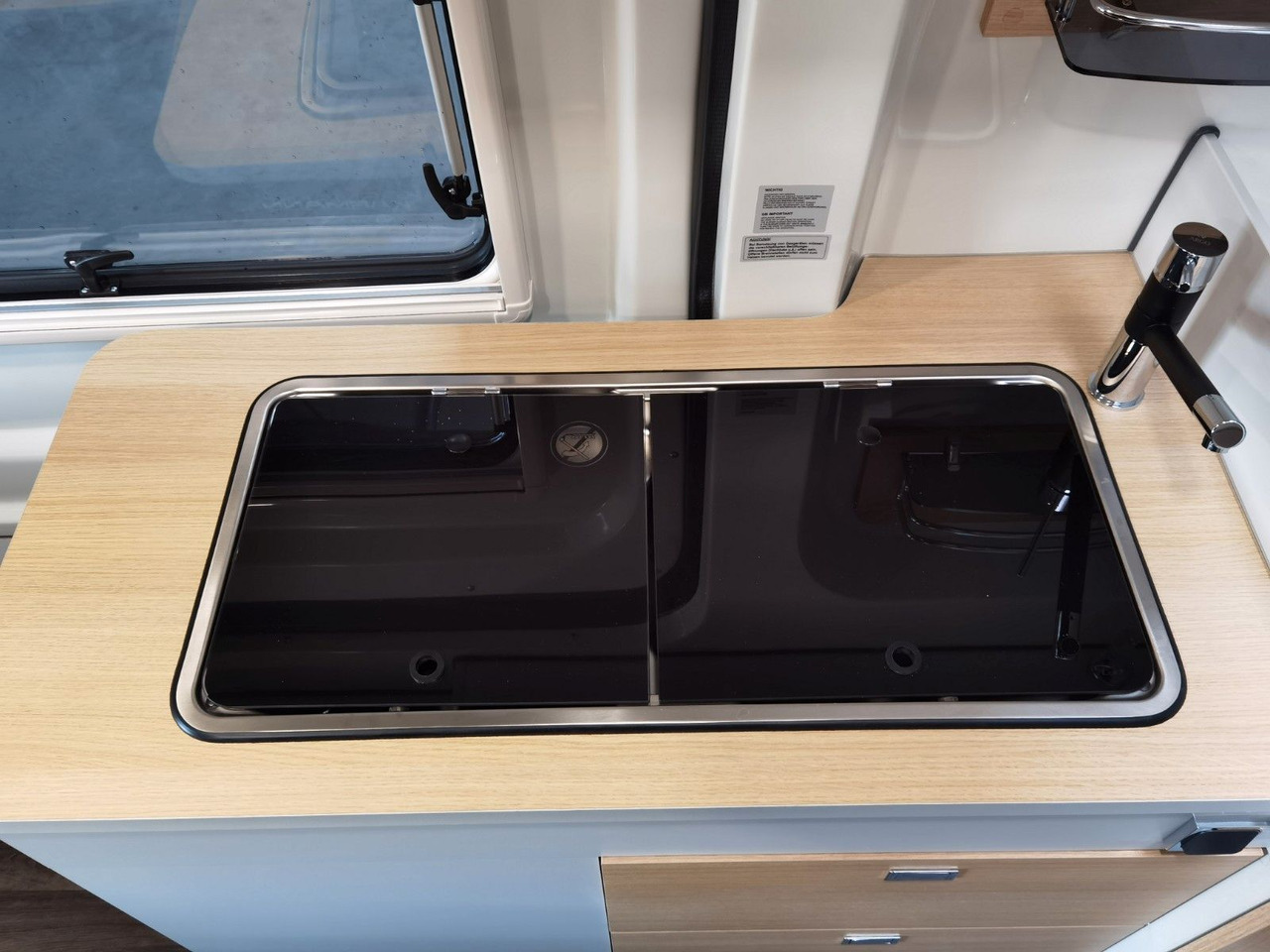 Campervan Karmann DEXTER 560 / 170PS - 4x4 / SOLAR & MARKISE & ALU: foto 15