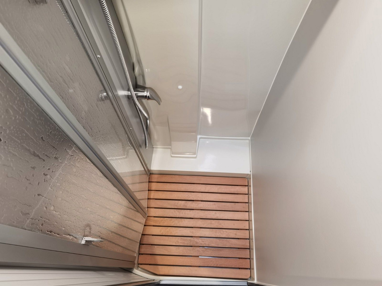 Campervan Karmann DEXTER 560 / 170PS - 4x4 / SOLAR & MARKISE & ALU: foto 20