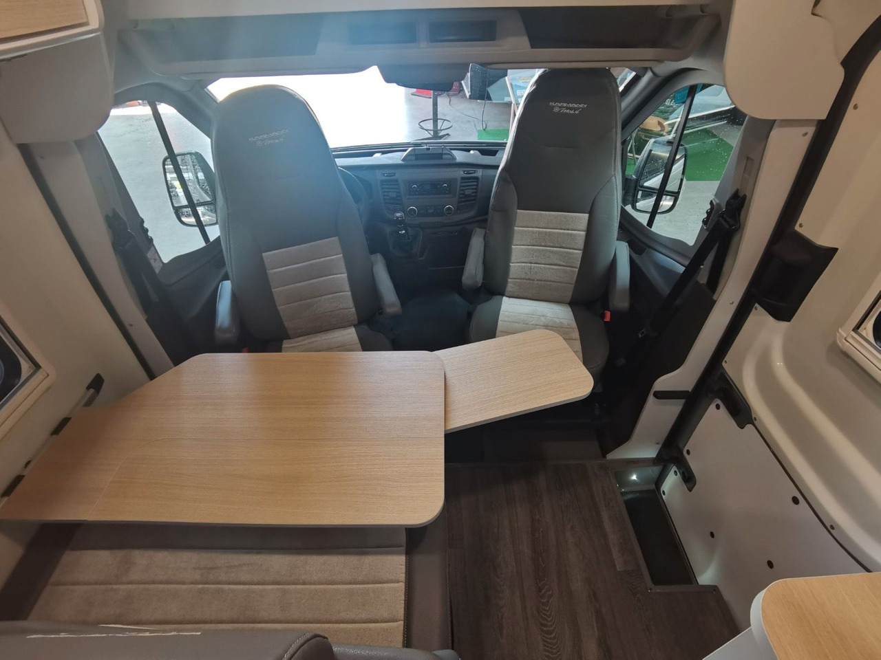 Campervan Karmann DEXTER 560 / 170PS - 4x4 / SOLAR & MARKISE & ALU: foto 12