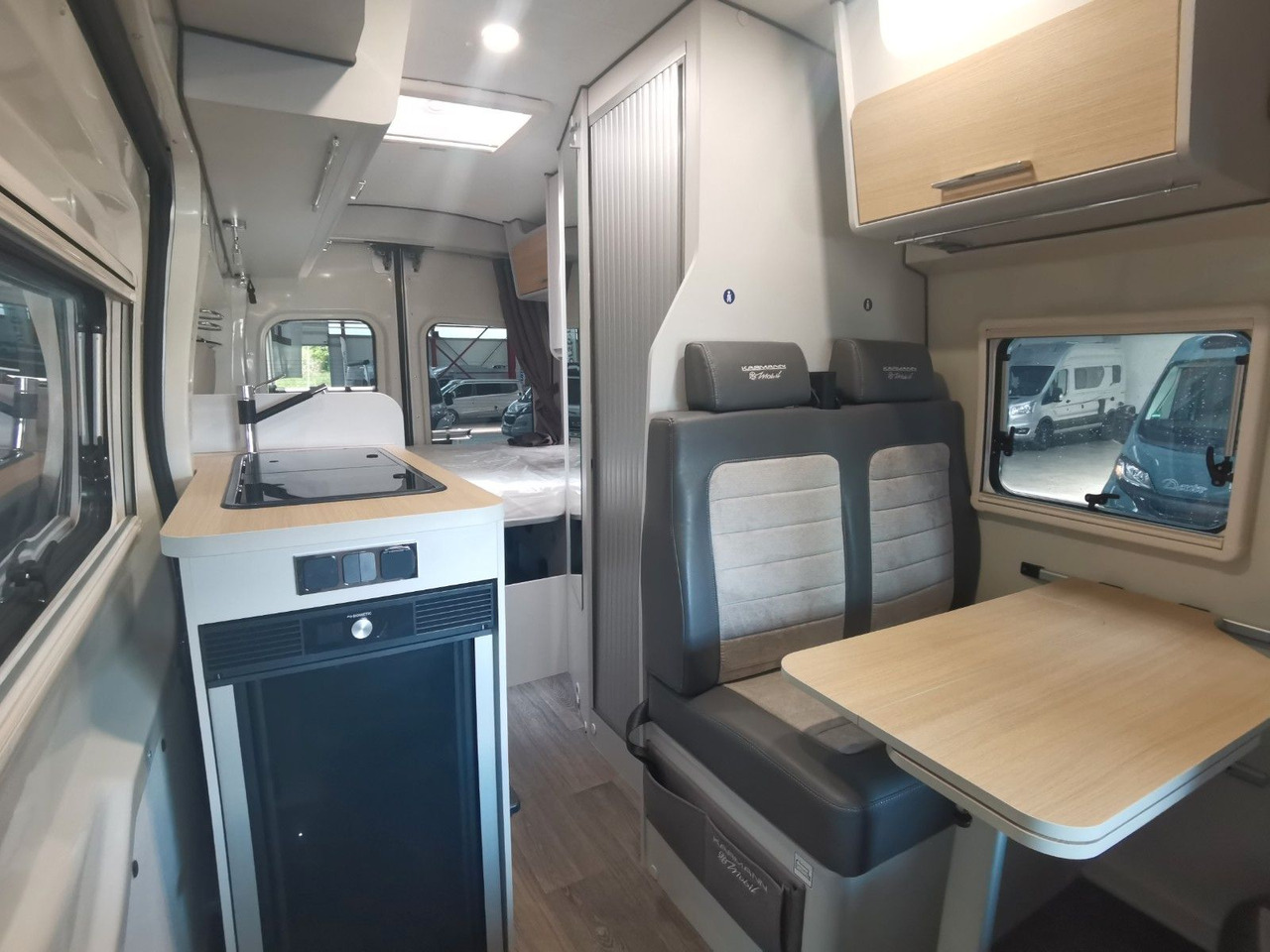 Campervan Karmann DEXTER 560 / 170PS - 4x4 / SOLAR & MARKISE & ALU: foto 13