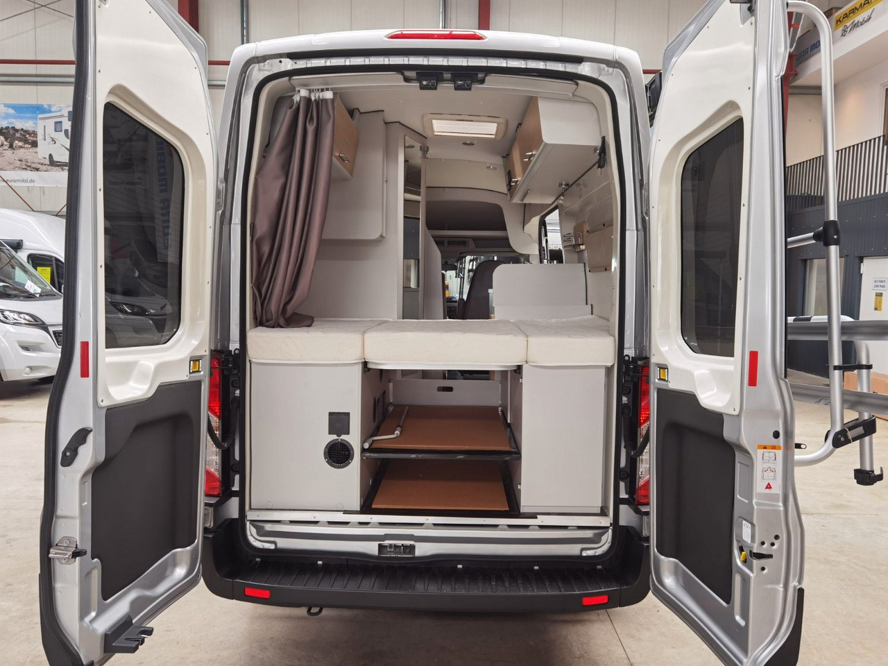 Campervan Karmann DEXTER 560 / 170PS - 4x4 / SOLAR & MARKISE & ALU: foto 8