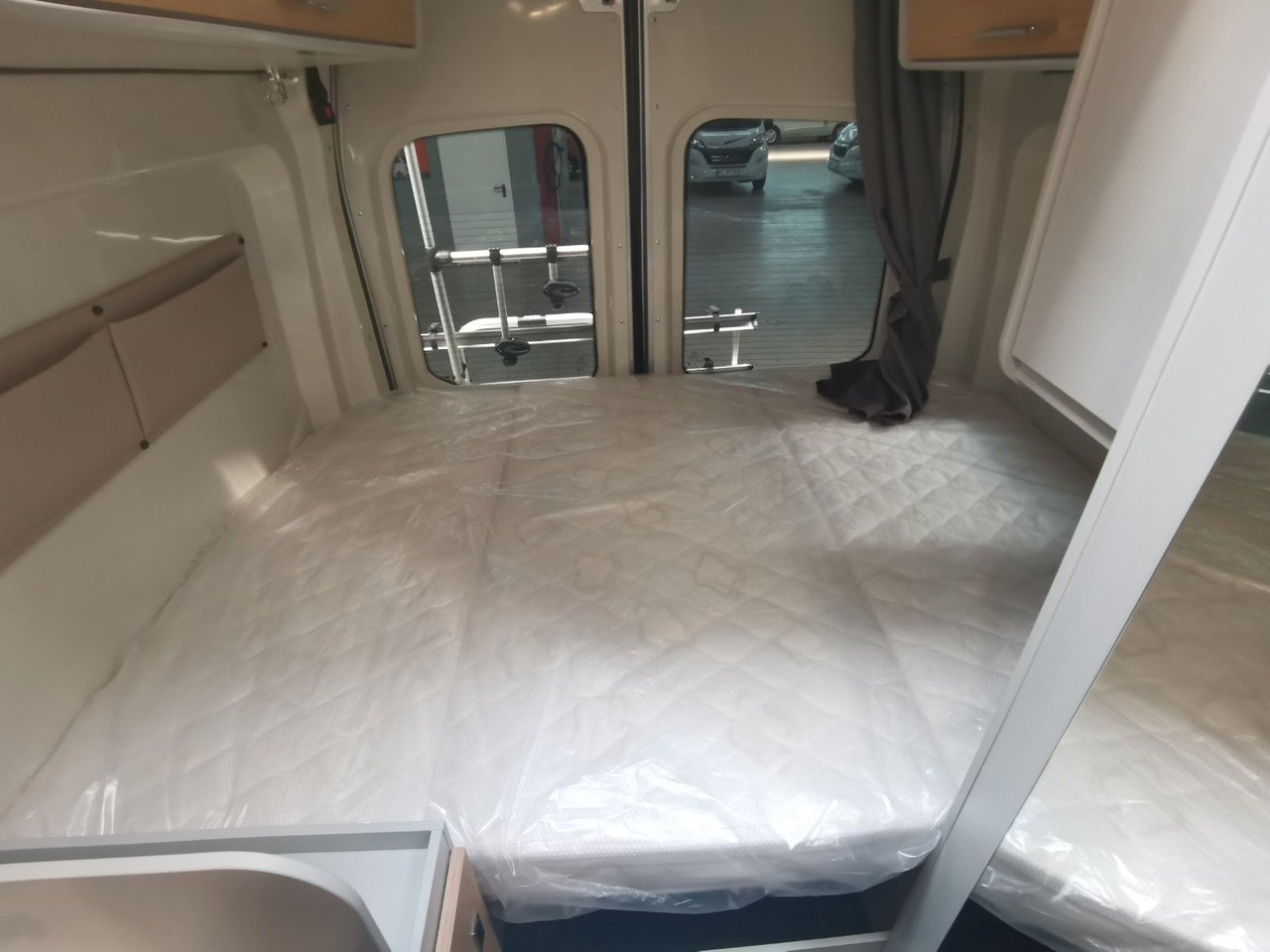 Campervan Karmann DEXTER 560 / 170PS - 4x4 / SOLAR & MARKISE & ALU: foto 17