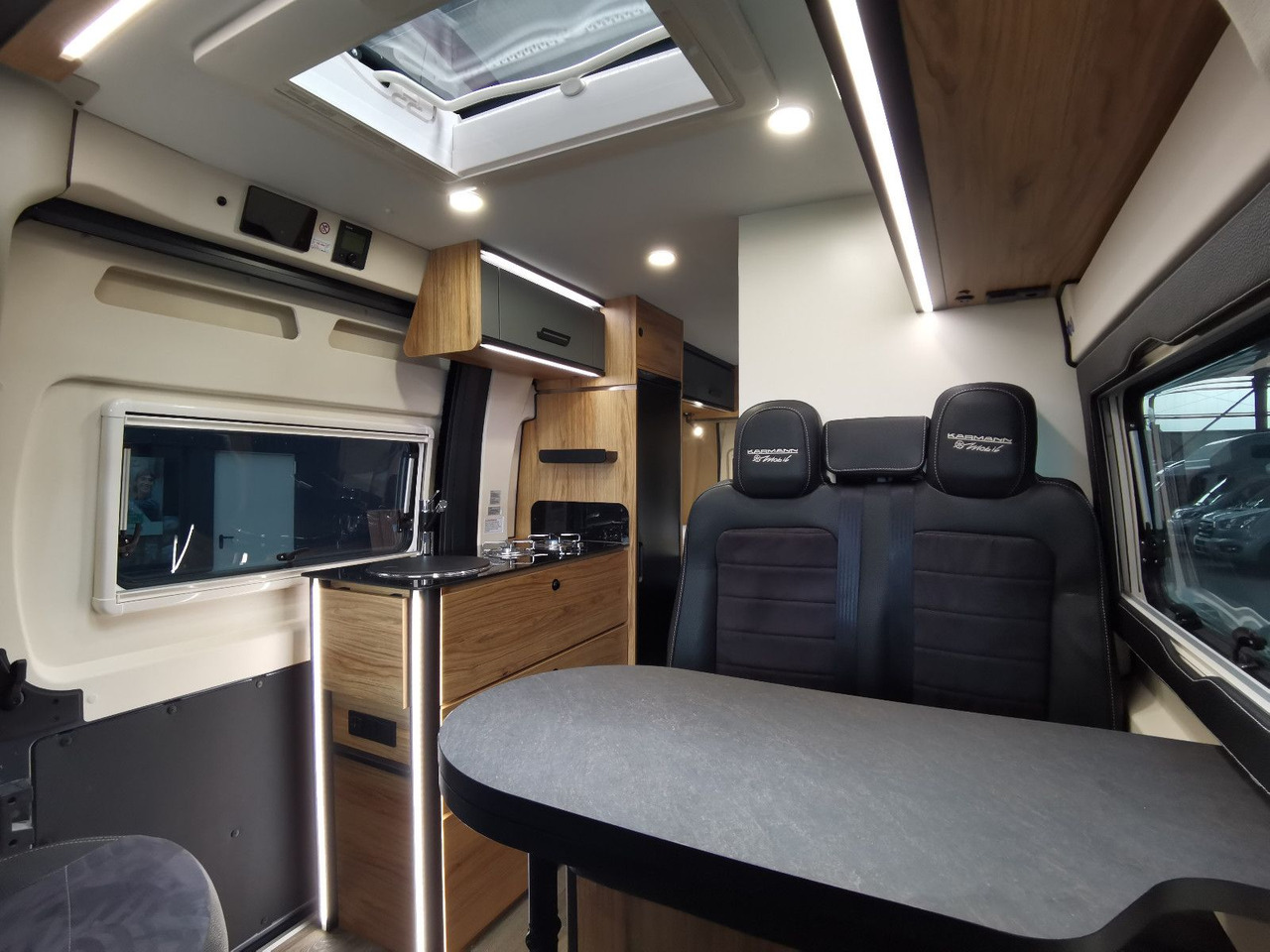 Locação financeira de  Karmann DEXTER 580 /-MODELL 2026-/ PANORAMA DACHFENSTER Karmann DEXTER 580 /-MODELL 2026-/ PANORAMA DACHFENSTER: foto 14