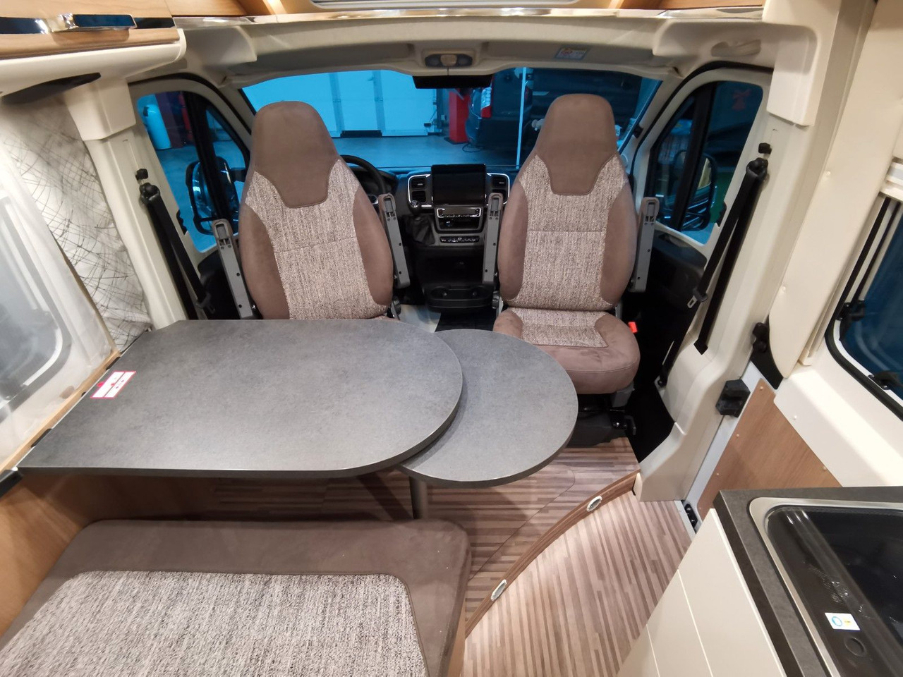 Locação financeira de  Malibu VAN COMFORT GT- 640 LE / NAVIGATION & KEYLESS Malibu VAN COMFORT GT- 640 LE / NAVIGATION & KEYLESS: foto 12