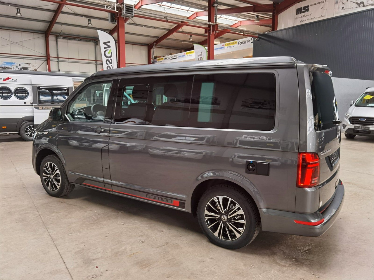 Volkswagen T6.1 CALIFORNIA OCEAN EDITION / DSG / NAVI / ACC - Furgão de passageiros: foto 5 Volkswagen T6.1 CALIFORNIA OCEAN EDITION / DSG / NAVI / ACC - Furgão de passageiros: foto 5