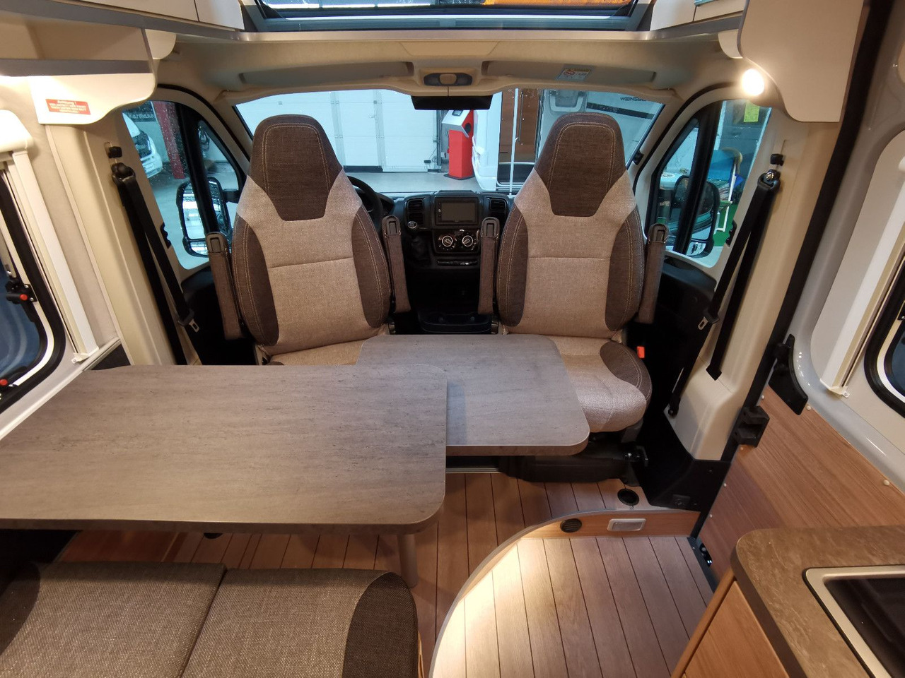 Campervan novo Weinsberg CARABUS 600 MQ /140PS / CARE-DRIVE-PAKET ADVANCE: foto 11