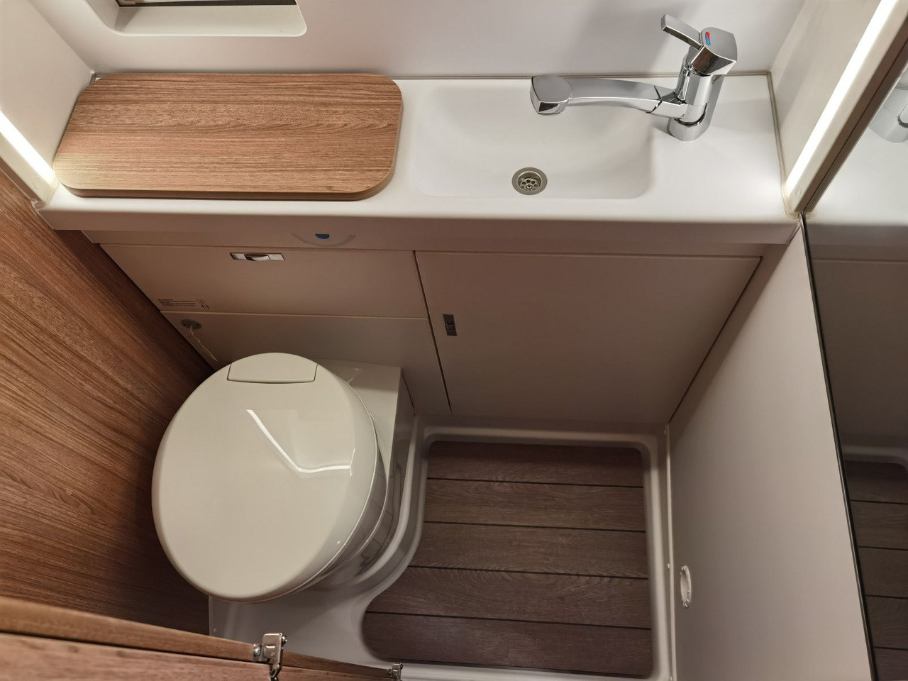 Campervan novo Weinsberg CARABUS 600 MQ /140PS / CARE-DRIVE-PAKET ADVANCE: foto 18