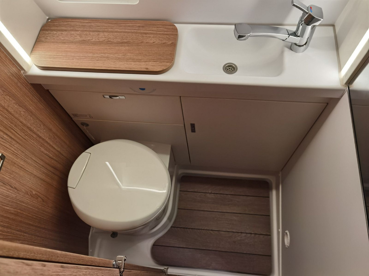 Campervan novo Weinsberg CARABUS 600 MQ /140PS / CARE-DRIVE-PAKET ADVANCE: foto 19
