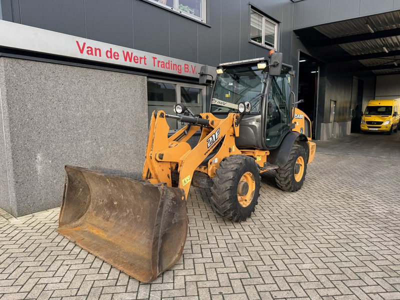 Case 21F Shovel / Radlader / Wheel Loader 2016 Bucket & Forks 3970Hours - Pá carregadora de rodas: foto 5 Case 21F Shovel / Radlader / Wheel Loader 2016 Bucket & Forks 3970Hours - Pá carregadora de rodas: foto 5