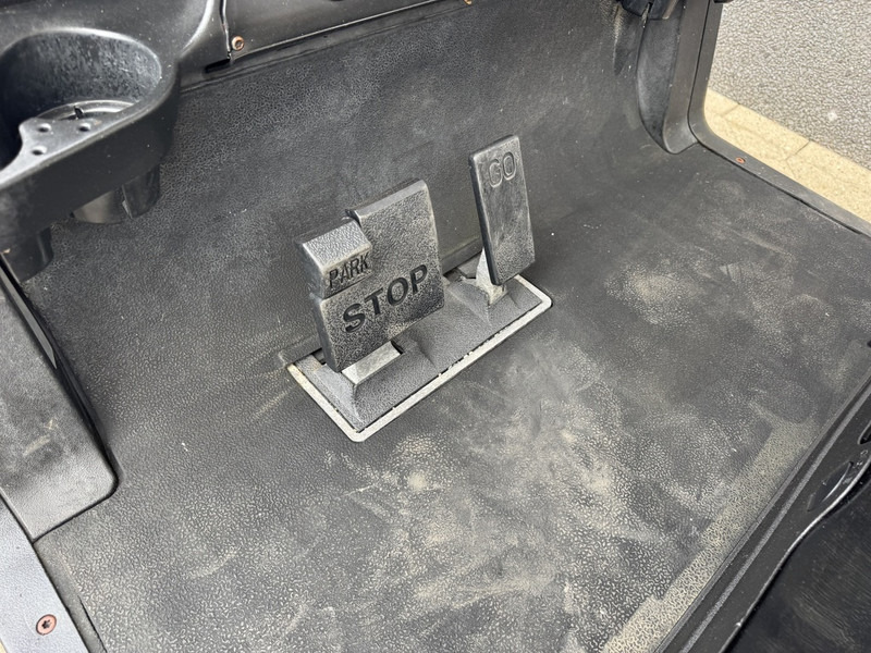 Carrinho de golfe Clubcar Golfcar CLUBCAR PRESEDENT zwart 2 zits Benzine golfkar cart: foto 12 Carrinho de golfe Clubcar Golfcar CLUBCAR PRESEDENT zwart 2 zits Benzine golfkar cart: foto 12