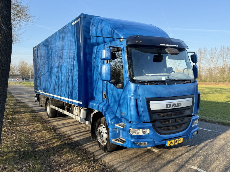DAF LF 250 4x2 Bakwagen - Camião furgão: foto 4 DAF LF 250 4x2 Bakwagen - Camião furgão: foto 4