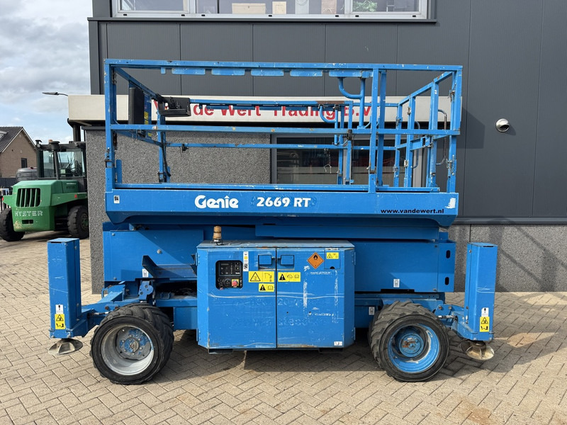 Genie GS 2669 RT Hoogwerker / Arbeitsbuhne 10mtr werkhoogte 4x4 kubota DIESEL 2013 - Plataforma de Tijera/ Plataforma de tesoura: foto 1 Genie GS 2669 RT Hoogwerker / Arbeitsbuhne 10mtr werkhoogte 4x4 kubota DIESEL 2013 - Plataforma de Tijera/ Plataforma de tesoura: foto 1