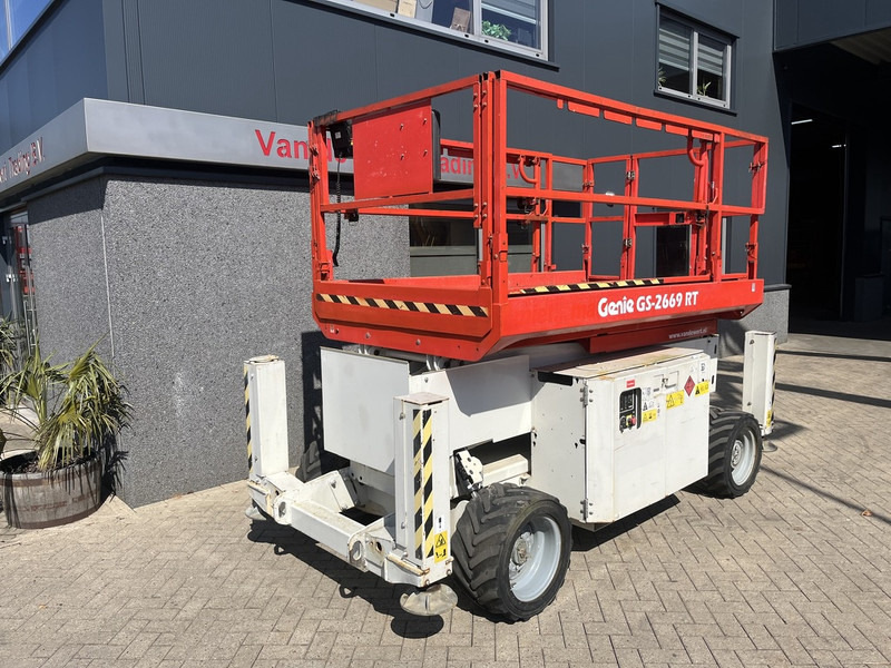Genie GS 2669 RT Hoogwerker / Arbeitsbuhne - Plataforma de Tijera/ Plataforma de tesoura: foto 5 Genie GS 2669 RT Hoogwerker / Arbeitsbuhne - Plataforma de Tijera/ Plataforma de tesoura: foto 5