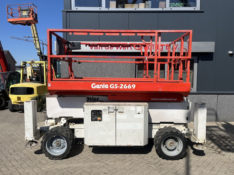 Genie GS 2669 RT Hoogwerker / arbeitsbuhne - Plataforma de Tijera/ Plataforma de tesoura: foto 1 Genie GS 2669 RT Hoogwerker / arbeitsbuhne - Plataforma de Tijera/ Plataforma de tesoura: foto 1