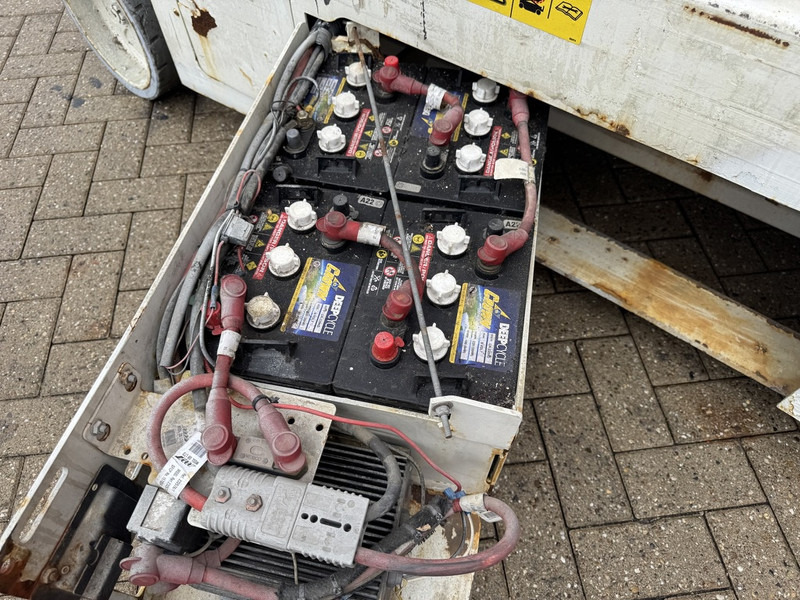 Plataforma de Tijera/ Plataforma de tesoura Genie GS2032 schaarlift schaar hoogwerker 2013 uur 8mtr werkhoogte: foto 12