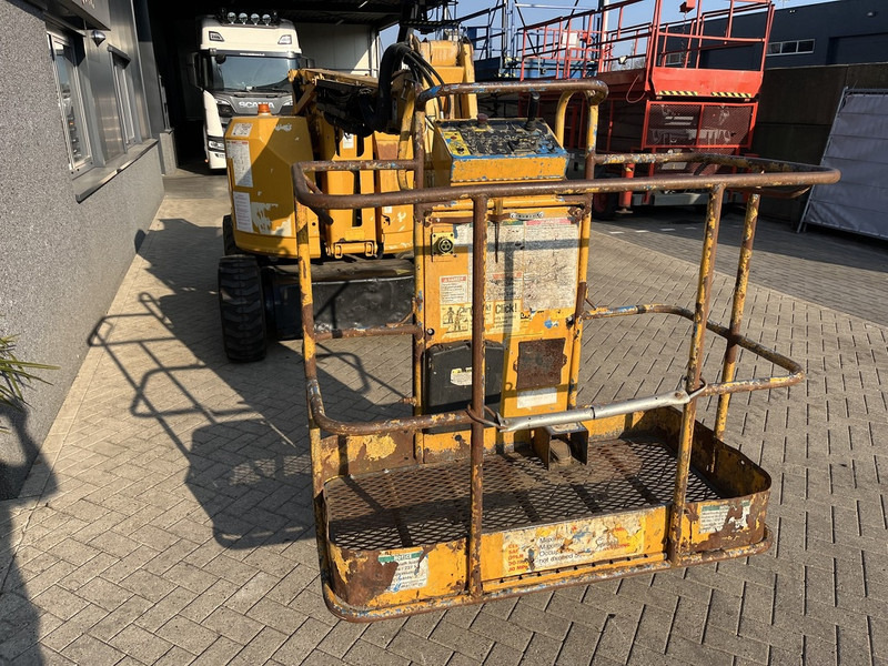 Genie Z-34/22 Knikarmhoogwerker 12.5M werkhoogte 4X4 Kubota Diesel 2002 - Plataforma articulada: foto 5 Genie Z-34/22 Knikarmhoogwerker 12.5M werkhoogte 4X4 Kubota Diesel 2002 - Plataforma articulada: foto 5