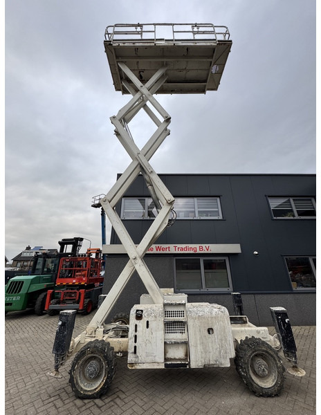 Haulotte H12 SX Hoogwerker / Arbeitsbuhne 12mtr werkhoogte 4x4 Hatz Diesel - Plataforma de Tijera/ Plataforma de tesoura: foto 5 Haulotte H12 SX Hoogwerker / Arbeitsbuhne 12mtr werkhoogte 4x4 Hatz Diesel - Plataforma de Tijera/ Plataforma de tesoura: foto 5
