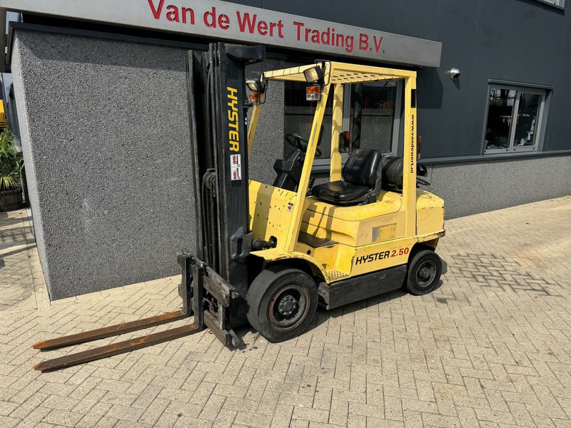 Hyster H2.50XM Triplo 470 Freelift / Sideshift LPG 1995 - Empilhador a gás: foto 2 Hyster H2.50XM Triplo 470 Freelift / Sideshift LPG 1995 - Empilhador a gás: foto 2