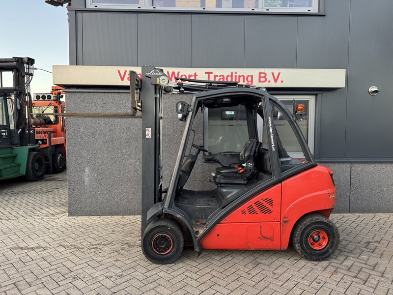 Linde H25D-02 Triplo 545 Freelift / Sideshift / VW Diesel 2017 - Empilhador a diesel: foto 5 Linde H25D-02 Triplo 545 Freelift / Sideshift / VW Diesel 2017 - Empilhador a diesel: foto 5