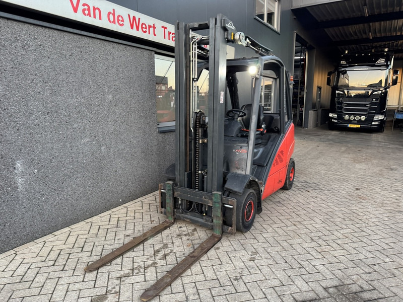 Linde H25D-02 Triplo 545 Freelift / Sideshift / VW Diesel 2017 - Empilhador a diesel: foto 3 Linde H25D-02 Triplo 545 Freelift / Sideshift / VW Diesel 2017 - Empilhador a diesel: foto 3