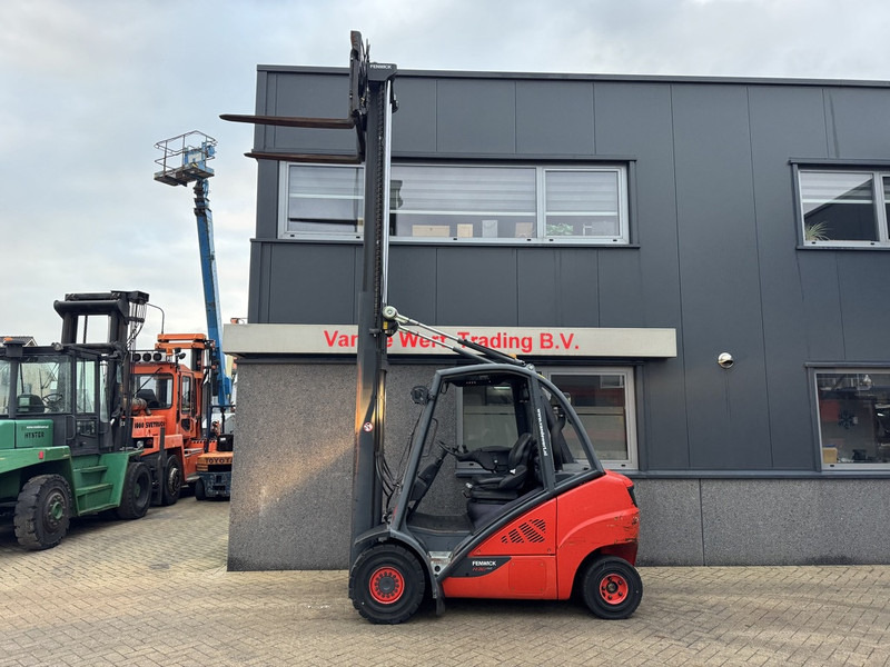 Linde H30D-02 Duplo 450 Sideshift / Vorkversteller VW Diesel 2013 - Empilhador a diesel: foto 5 Linde H30D-02 Duplo 450 Sideshift / Vorkversteller VW Diesel 2013 - Empilhador a diesel: foto 5