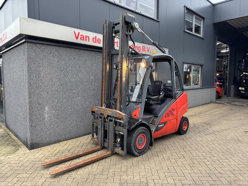 Linde H30D-02 Duplo 450 Sideshift / Vorkversteller VW Diesel 2014 - Empilhador a diesel: foto 3 Linde H30D-02 Duplo 450 Sideshift / Vorkversteller VW Diesel 2014 - Empilhador a diesel: foto 3