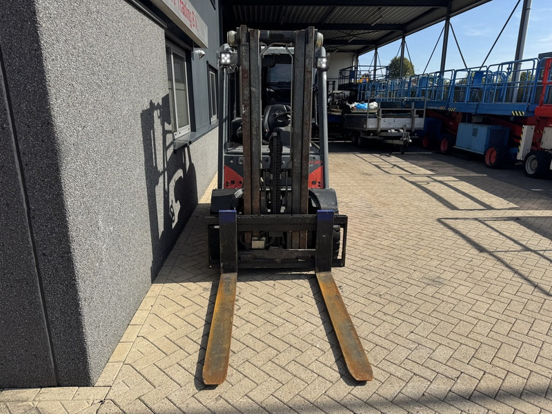 Empilhador a diesel Linde H30D-02 Triplo 465 Freelift / Sideshift / VW Diesel 2014: foto 10
