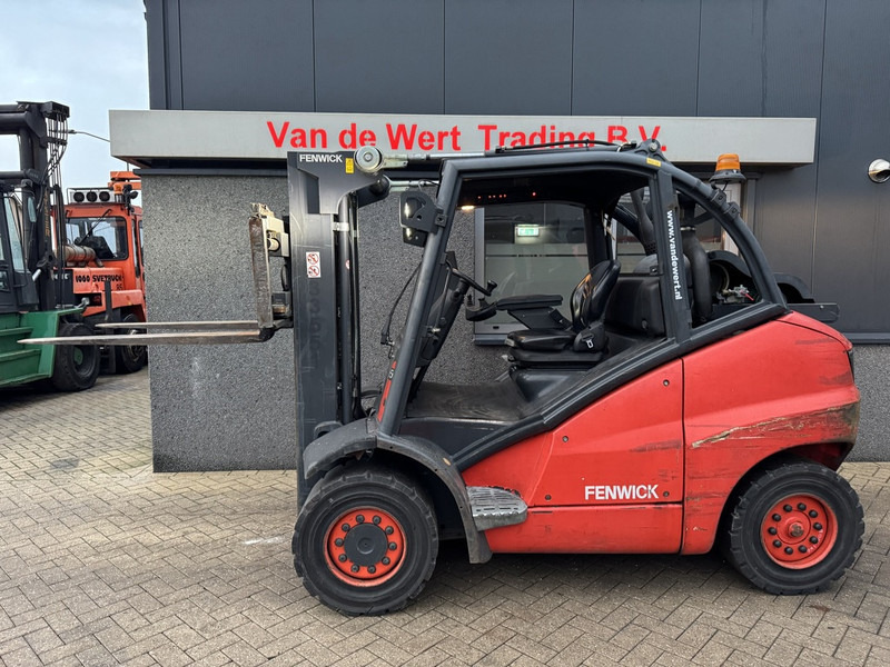 Linde H50T Duplo 270 Freelift / Sideshift / 4e Functie LPG 2007 6 Cilinder Container Truck - Empilhador a gás: foto 5 Linde H50T Duplo 270 Freelift / Sideshift / 4e Functie LPG 2007 6 Cilinder Container Truck - Empilhador a gás: foto 5