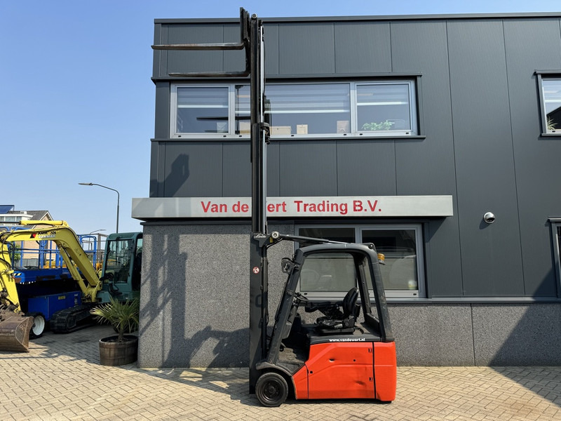 Linde Linde E16-01 Triplo 435 Freelift/Sideshift Elektrisch 2014 - Empilhador elétrico: foto 3 Linde Linde E16-01 Triplo 435 Freelift/Sideshift Elektrisch 2014 - Empilhador elétrico: foto 3