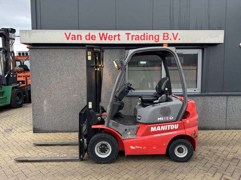 Manitou MI18D Duplo 330 Sideshift Diesel 2016 - Empilhador a diesel: foto 1 Manitou MI18D Duplo 330 Sideshift Diesel 2016 - Empilhador a diesel: foto 1