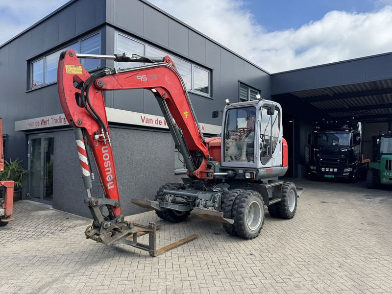 Neuson 9503 WD Mobiele Kraan 2009 Palletvork, Stenenklem, 2x Bak 8860hours Deutz Diesel - Grua móvel: foto 2 Neuson 9503 WD Mobiele Kraan 2009 Palletvork, Stenenklem, 2x Bak 8860hours Deutz Diesel - Grua móvel: foto 2