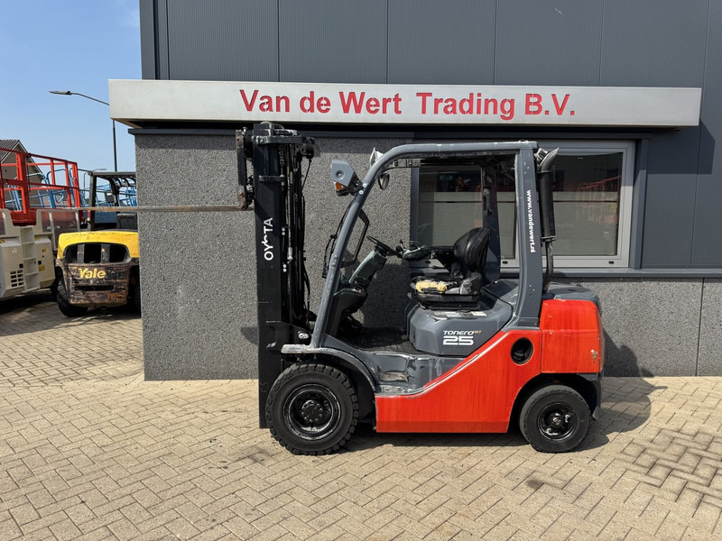 Toyota 06-8FDF25 Triplo 470 Freelift / Sideshift Diesel 2020 - Empilhador a diesel: foto 5 Toyota 06-8FDF25 Triplo 470 Freelift / Sideshift Diesel 2020 - Empilhador a diesel: foto 5