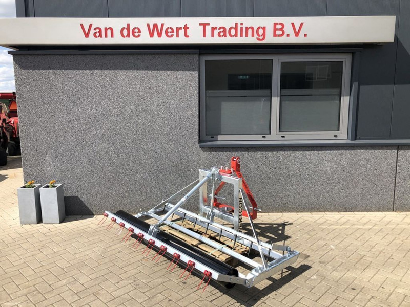 Wertcon PISTESLEEP PRO Manegevlakker / Bodemvlakker / trac-master 200CM - Maquina para lavrar a terra: foto 1 Wertcon PISTESLEEP PRO Manegevlakker / Bodemvlakker / trac-master 200CM - Maquina para lavrar a terra: foto 1