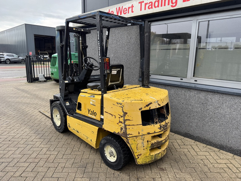 Yale GDP30 TF Triplo 465 Freelift / Sideshift / Mazda Diesel 2005 - Empilhador a diesel: foto 4 Yale GDP30 TF Triplo 465 Freelift / Sideshift / Mazda Diesel 2005 - Empilhador a diesel: foto 4