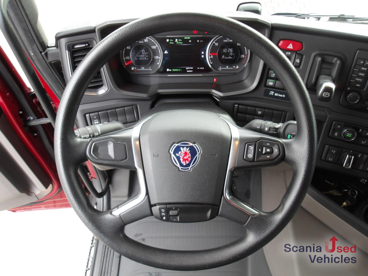 SCANIA G 360 B6x2*4NB / Koffer / Lbw. - Camião furgão: foto 2 SCANIA G 360 B6x2*4NB / Koffer / Lbw. - Camião furgão: foto 2