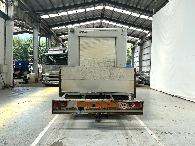 DAF LF 45.180 - Camião grua: foto 4 DAF LF 45.180 - Camião grua: foto 4