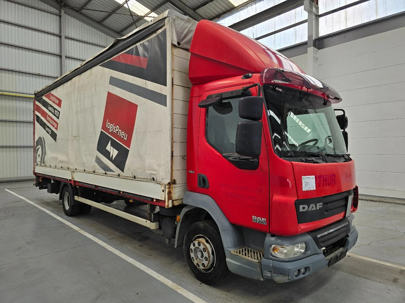 DAF LF 45 220 / EURO 5 / AIRCO / MANUEL / DHOLLANDIA 2000kg - Camião de lona: foto 3 DAF LF 45 220 / EURO 5 / AIRCO / MANUEL / DHOLLANDIA 2000kg - Camião de lona: foto 3