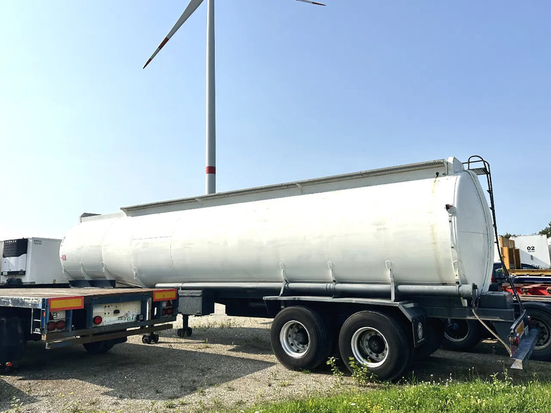 Fruehauf RDF 360 - Semi-reboque cisterna: foto 2 Fruehauf RDF 360 - Semi-reboque cisterna: foto 2