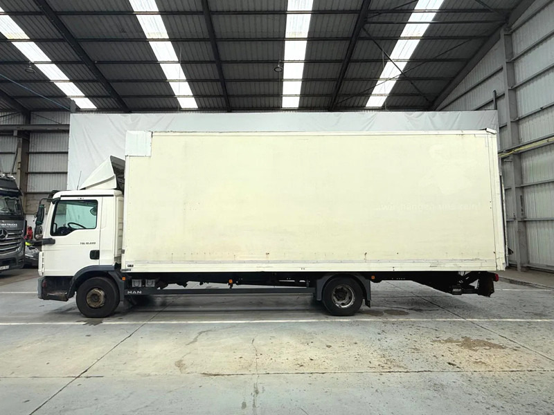 MAN TGL 12.220 AUTOMAAT / AIRCO - Camião furgão: foto 2 MAN TGL 12.220 AUTOMAAT / AIRCO - Camião furgão: foto 2