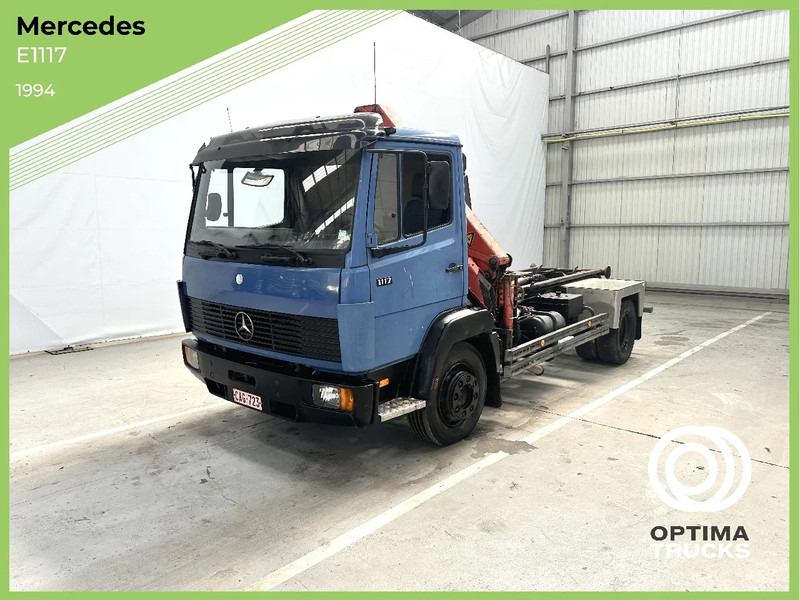 Mercedes-Benz 1117 PALFINGER CRANE / KRAAN / GRUE - Camião grua: foto 1 Mercedes-Benz 1117 PALFINGER CRANE / KRAAN / GRUE - Camião grua: foto 1