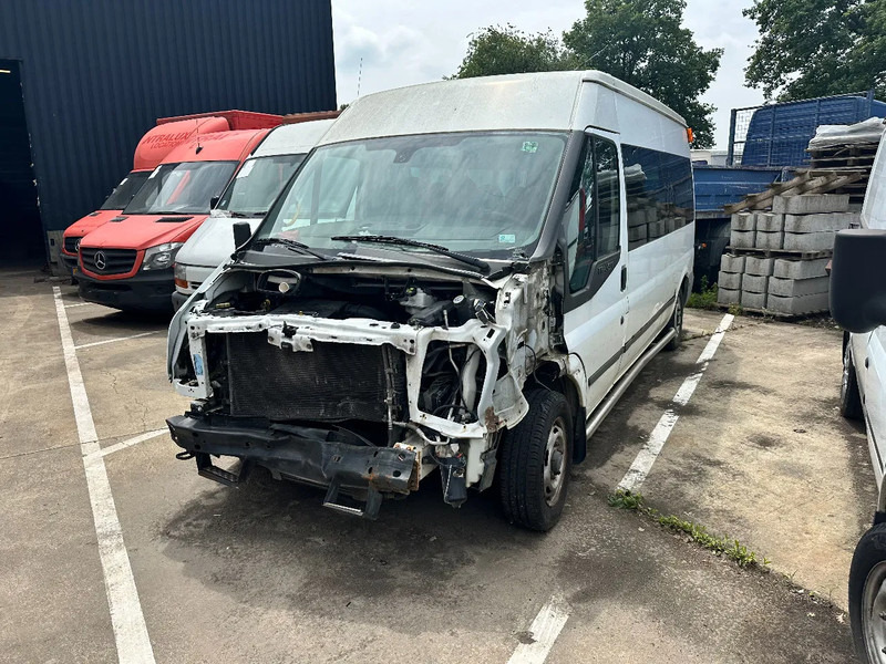 Ford TRANSIT - Ônibus: foto 1 Ford TRANSIT - Ônibus: foto 1