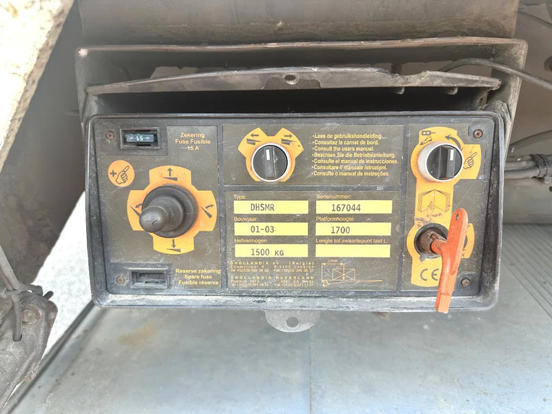 Renders S/00078 met laadklep - Semi-reboque furgão: foto 5 Renders S/00078 met laadklep - Semi-reboque furgão: foto 5