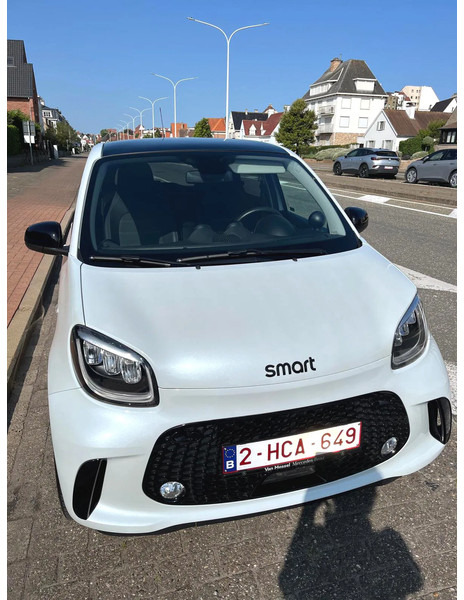 Smart Forfour ONE EQ / 100% ELECTRIC / BRABUS ALLOY WHEELS /EDITION ONE - Automóvel: foto 4 Smart Forfour ONE EQ / 100% ELECTRIC / BRABUS ALLOY WHEELS /EDITION ONE - Automóvel: foto 4