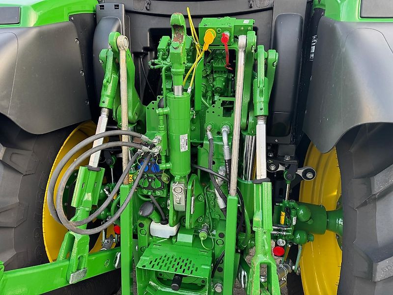 John Deere 6R110 AQ+ 40KM + VOORLADER 2023 465 UUR!!! - Trator: foto 4 John Deere 6R110 AQ+ 40KM + VOORLADER 2023 465 UUR!!! - Trator: foto 4
