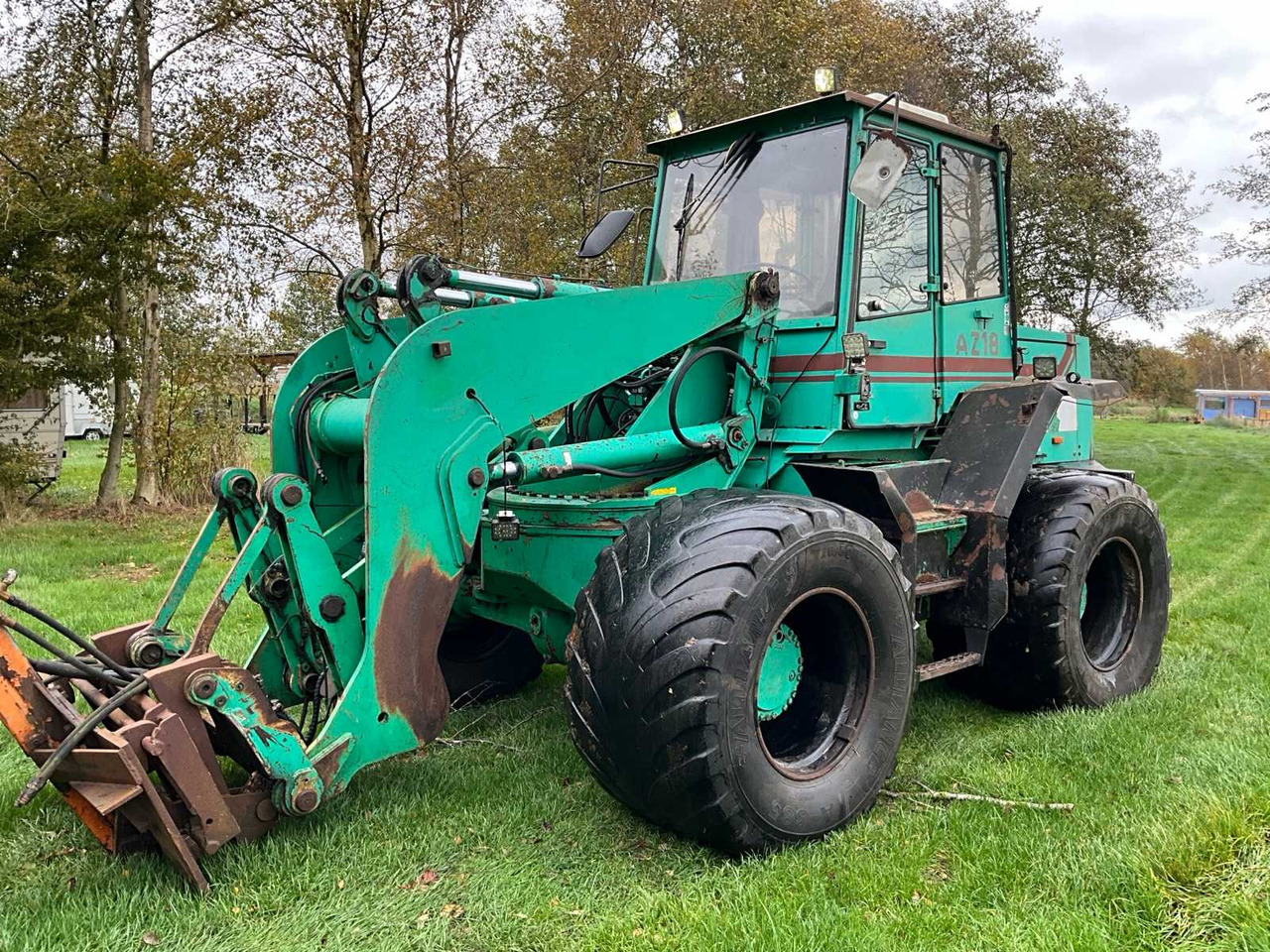 1996 AHLMANN AZ18 SHOVEL - Pá carregadora de rodas: foto 5 1996 AHLMANN AZ18 SHOVEL - Pá carregadora de rodas: foto 5