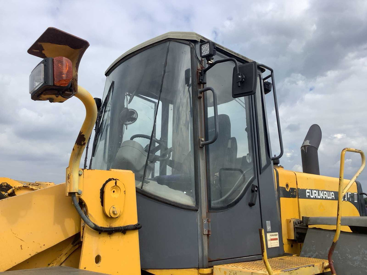 2001 - FURUKAWA - 345-II - SHOVEL/WHEEL LOADER - Pá carregadora de rodas: foto 5 2001 - FURUKAWA - 345-II - SHOVEL/WHEEL LOADER - Pá carregadora de rodas: foto 5