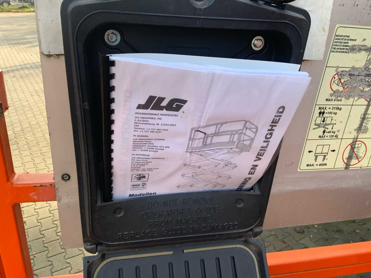 Plataforma aérea 2001 JLG 3246-E2 SCISSOR LIFT: foto 16 Plataforma aérea 2001 JLG 3246-E2 SCISSOR LIFT: foto 16