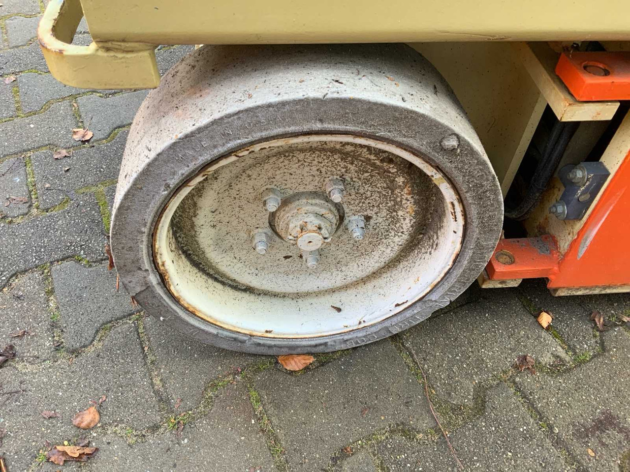 2001 JLG 3246-E2 SCISSOR LIFT - Plataforma aérea: foto 5 2001 JLG 3246-E2 SCISSOR LIFT - Plataforma aérea: foto 5