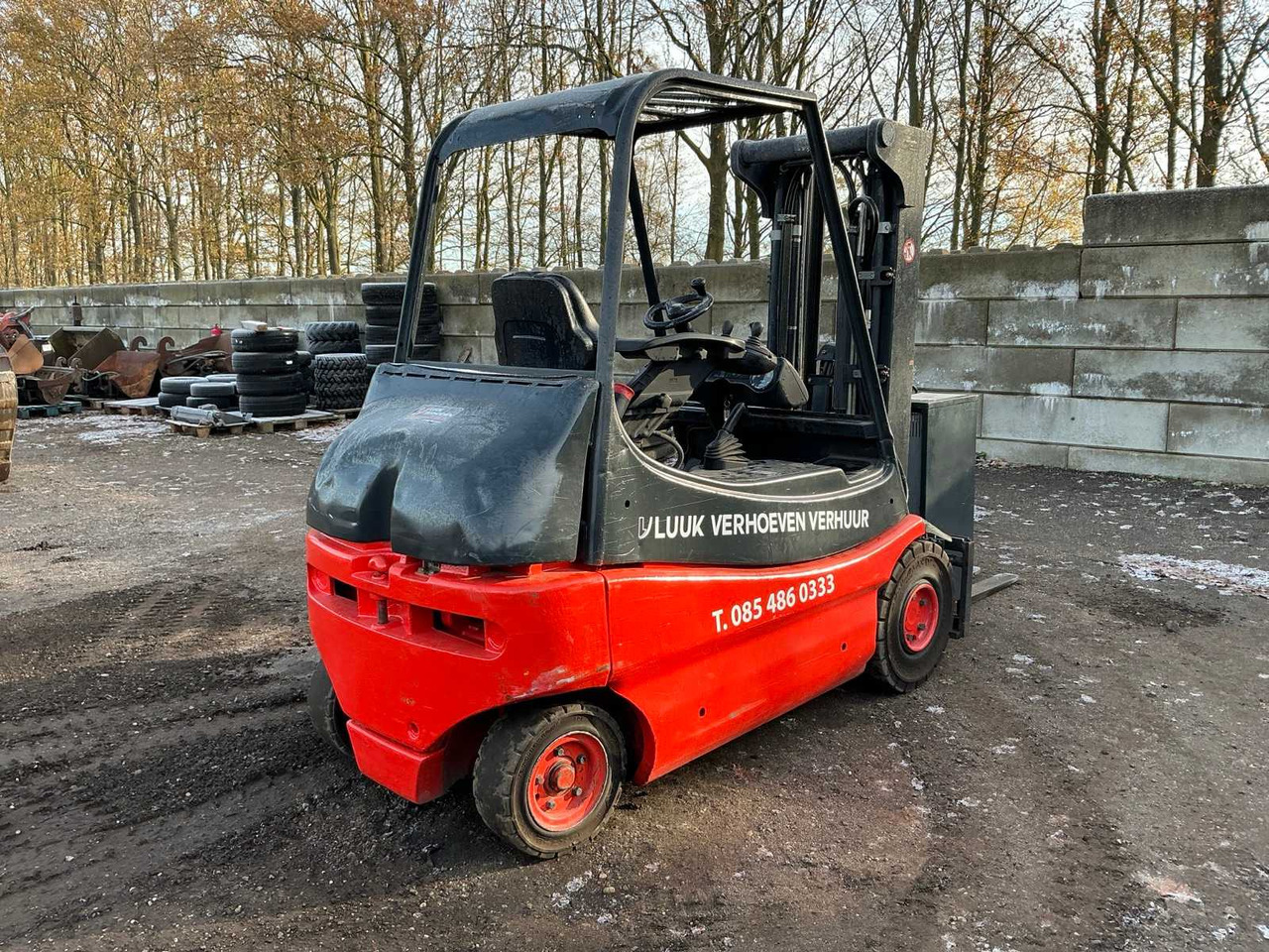 2001 LINDE E25-02 FORKLIFT - Empilhador: foto 5 2001 LINDE E25-02 FORKLIFT - Empilhador: foto 5
