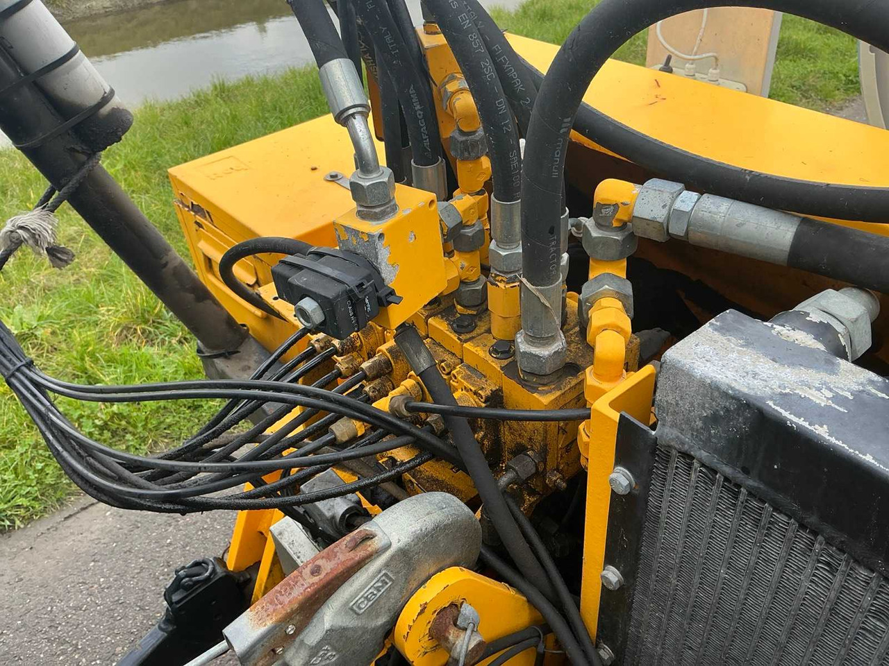 Trator 2002 CASE IH CS110 ALL-WHEEL DRIVE FARM TRACTOR WITH HERDER MBK503LS MOWING ARM: foto 17 Trator 2002 CASE IH CS110 ALL-WHEEL DRIVE FARM TRACTOR WITH HERDER MBK503LS MOWING ARM: foto 17